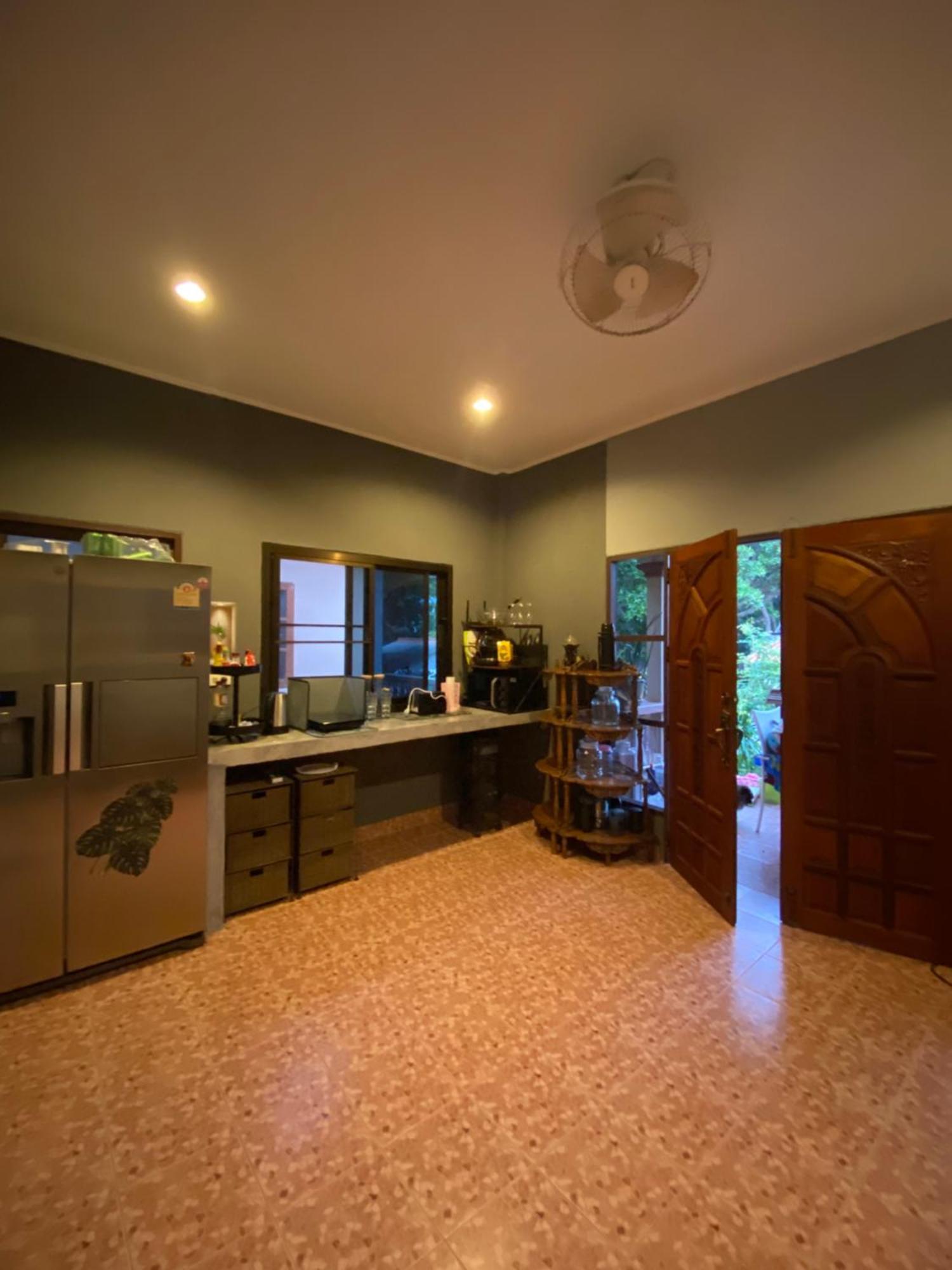 Beachfront Bungalow South Of Phuket Bagian luar foto